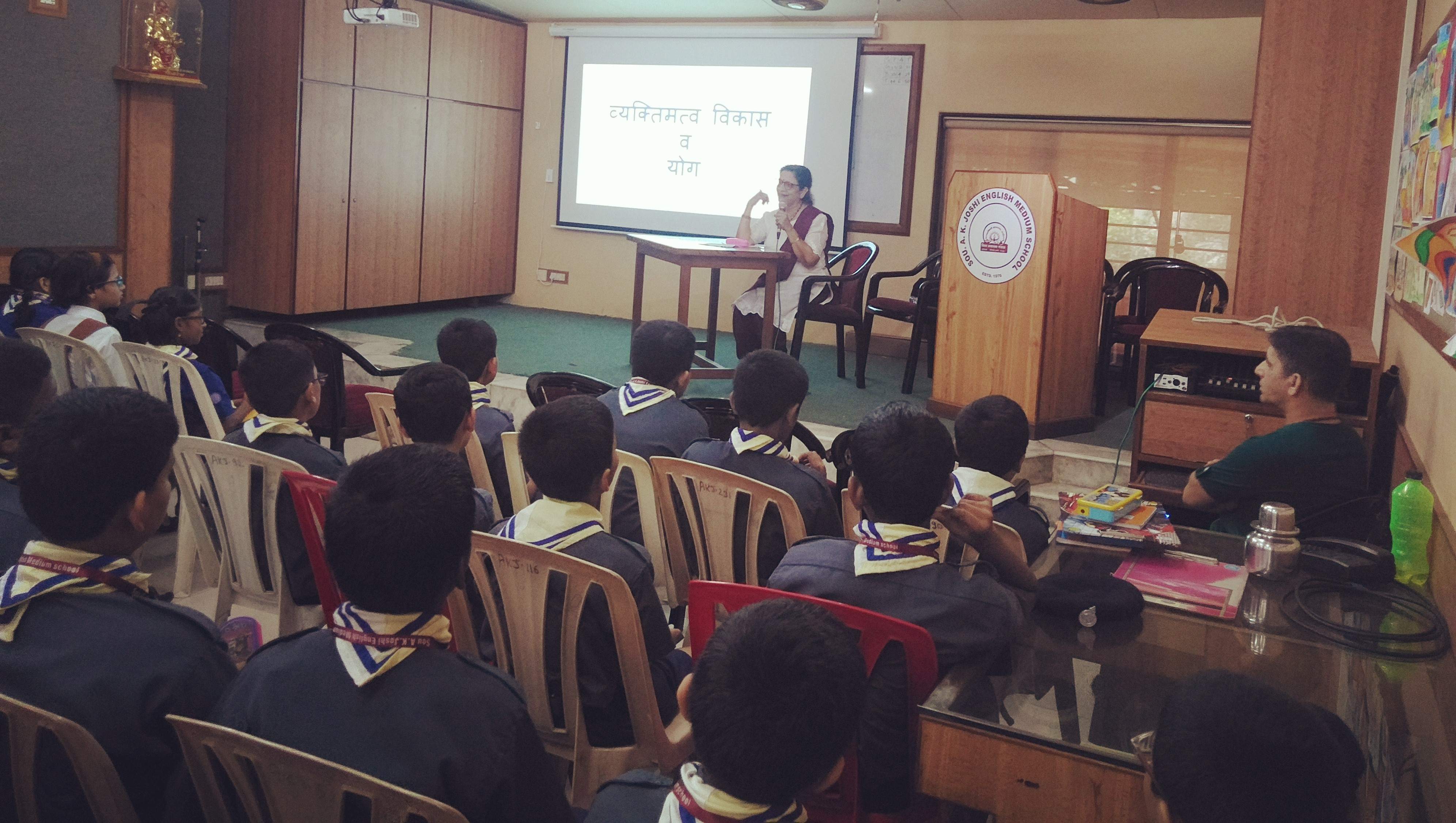 Guest Lecture for Std VI by Mrs. Sujata Bhide  