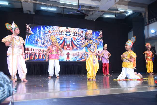 Primary Section: Cub Bulbul Oath Ceremony Std II>
              <div class=