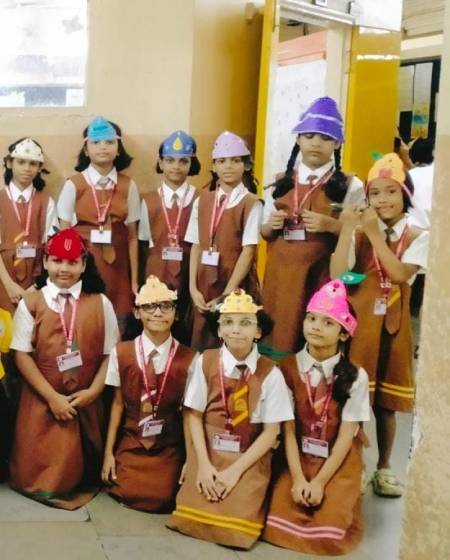 Primary Section: Cub Bulbul Oath Ceremony Std II>
              <div class=